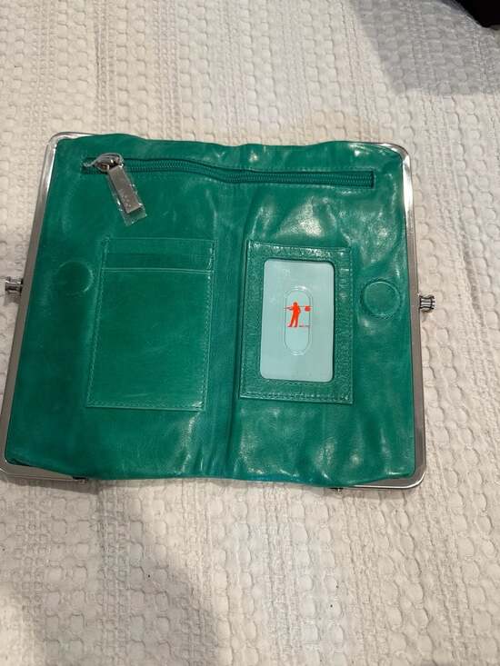 HOBO Lauren Green Leather Double Frame Clutch Wallet - Picture 2 of 9